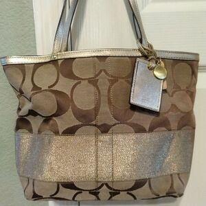 Signature Coach Tote Bag Satchel Brown Handbag No J0668-10124